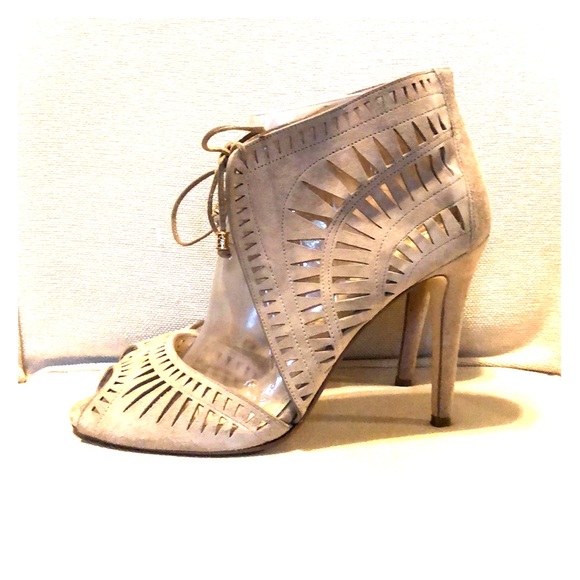 ✨HP✨Delfino Laser Cut Sandals by Ivanka Trump - Picture 4 of 8